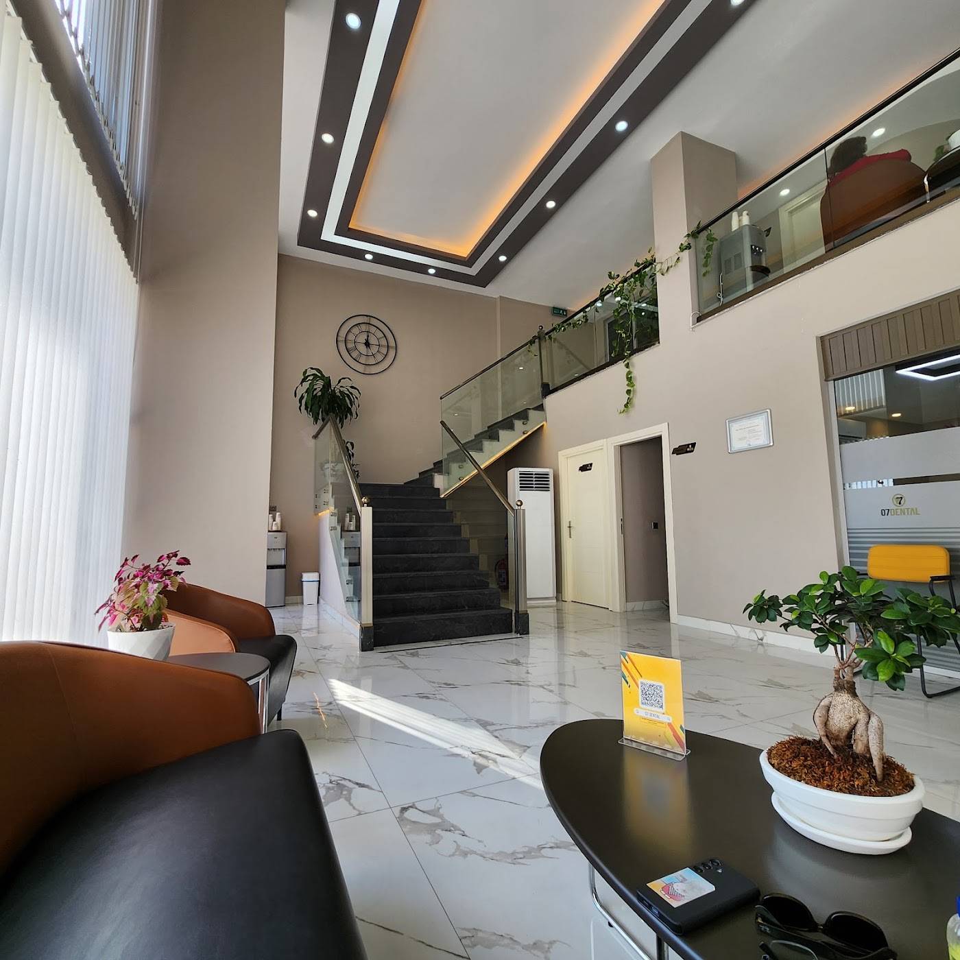 07 Dental Ağız ve Diş Sağlığı Polikliniği